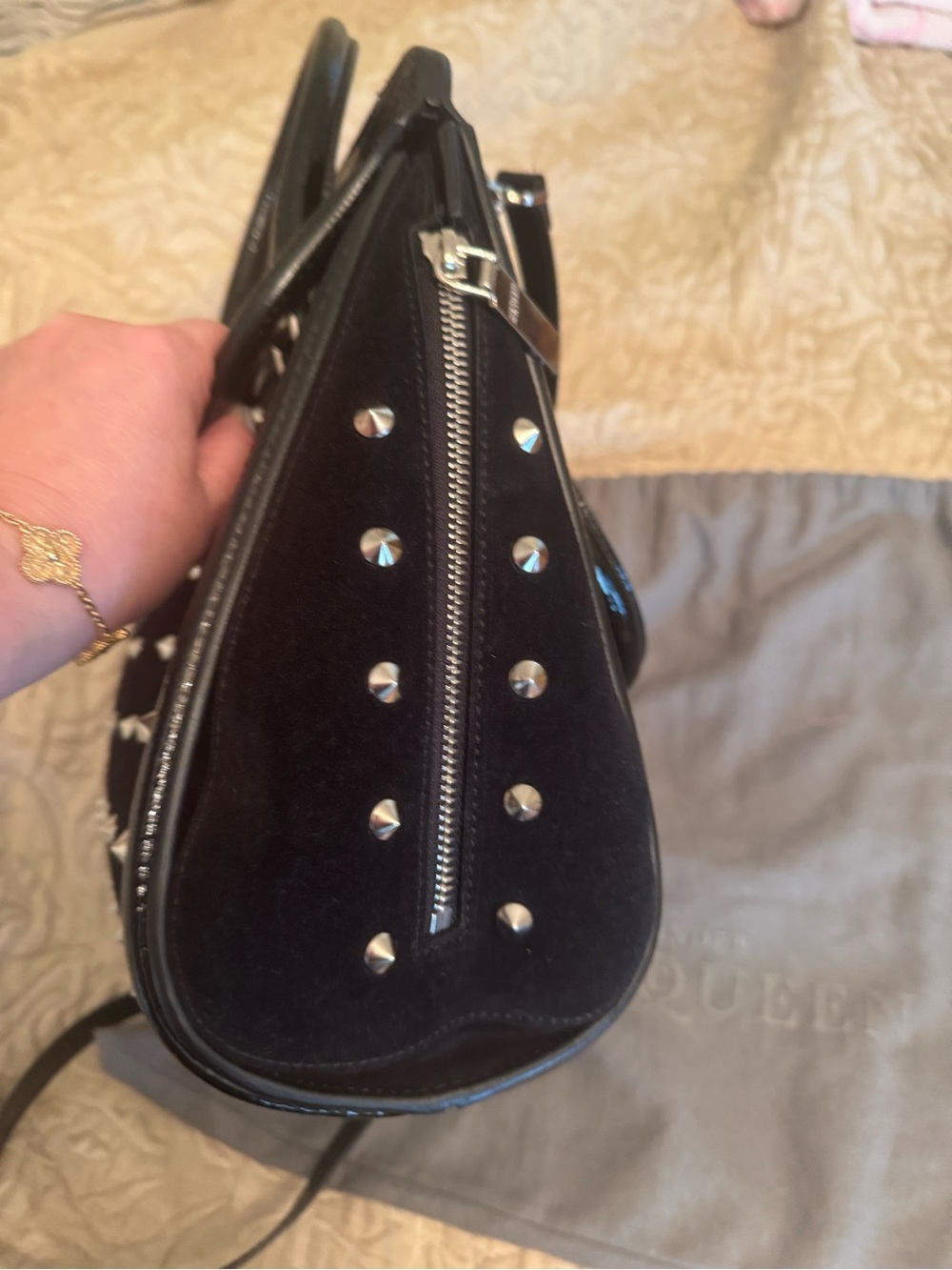 Alexander McQueen Black Studded Velvet Backpack - Picture 4 of 6